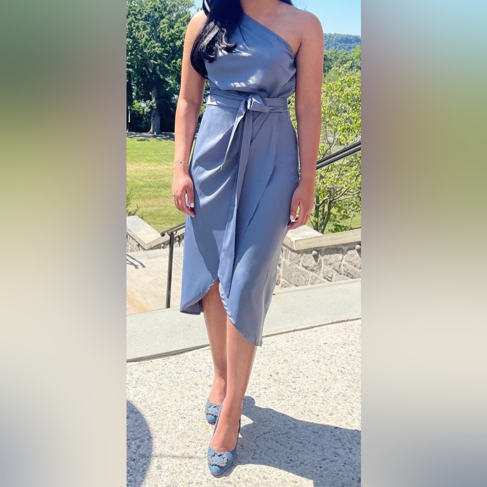Women’s blue one shoulder midi dress